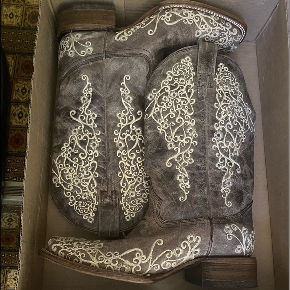 Corral Shoes - Cowboy boots